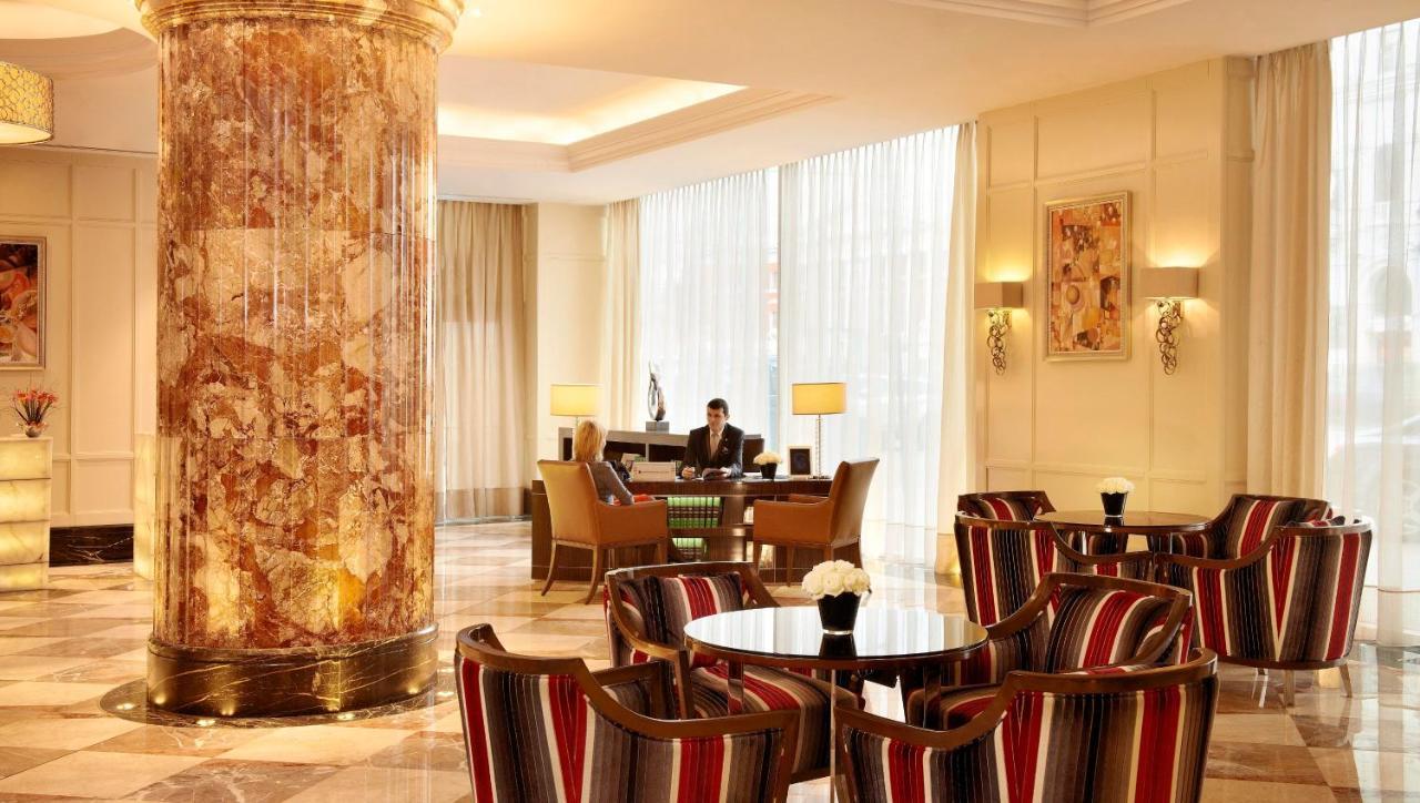 Intercontinental Moscow Tverskaya, An Ihg Hotel 外观 照片 Concierge at the Four Seasons Hotel, Istanbul